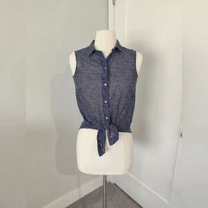 H&M| Blue Sleeveless Button Down Blouse